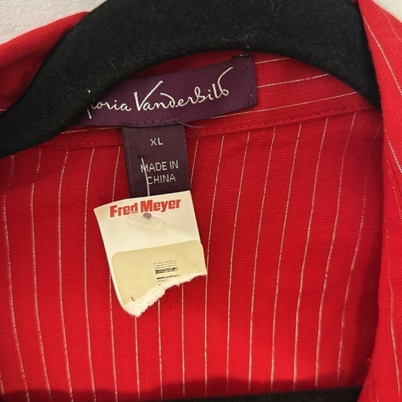 NWT GLORIA VANDERBILT RED METALLIC BUTTON DOWN (XL) - Picture 5 of 7